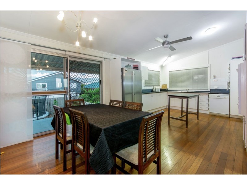 11 Windsor Street, Margate QLD 4019
