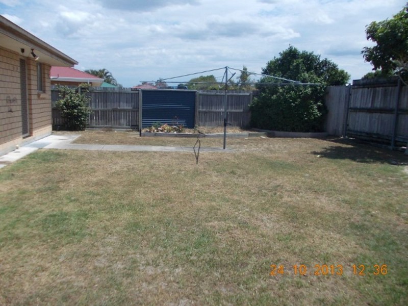 24 Columbia Drive, Beachmere QLD 4510