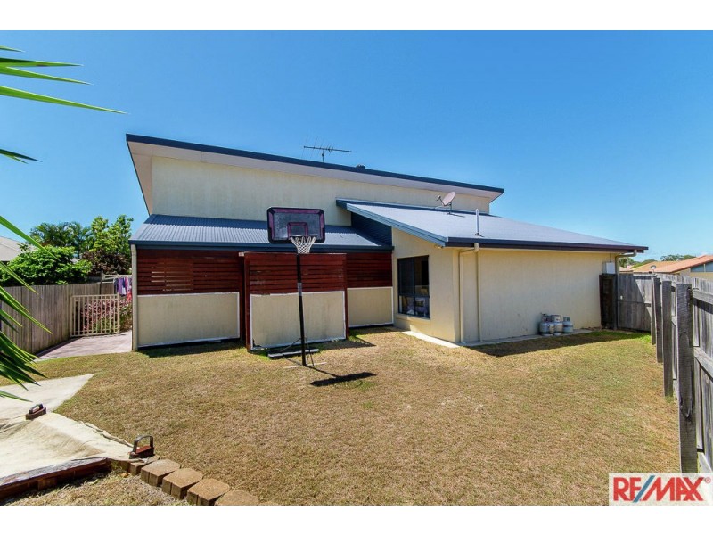 12 Biggera Court, Sandstone Point QLD 4511