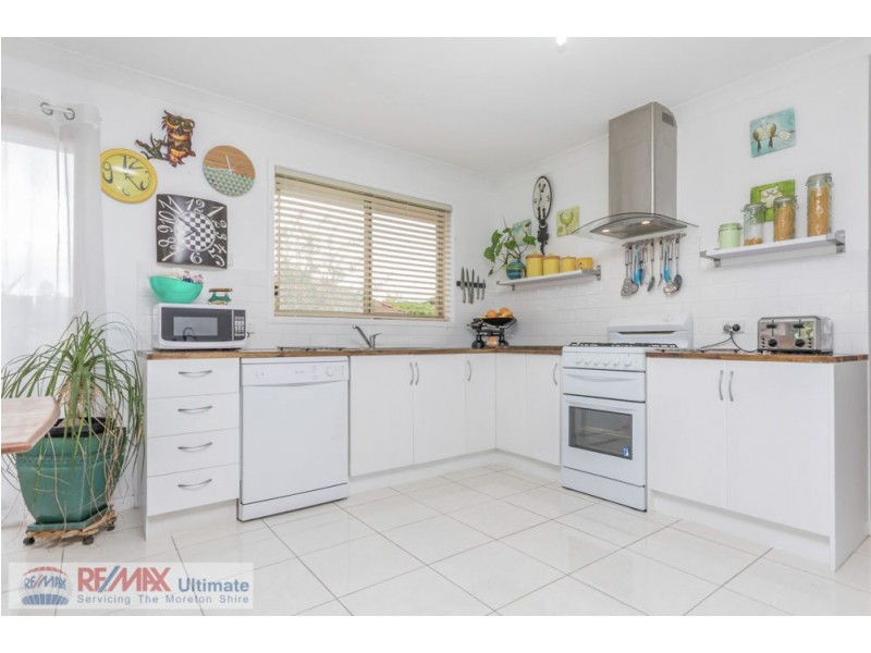 4 Suncrest Court, Caboolture QLD 4510