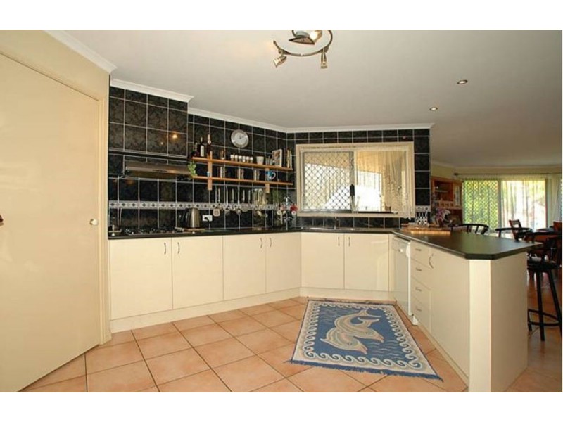 15 Chesterton Court, North Lakes QLD 4509