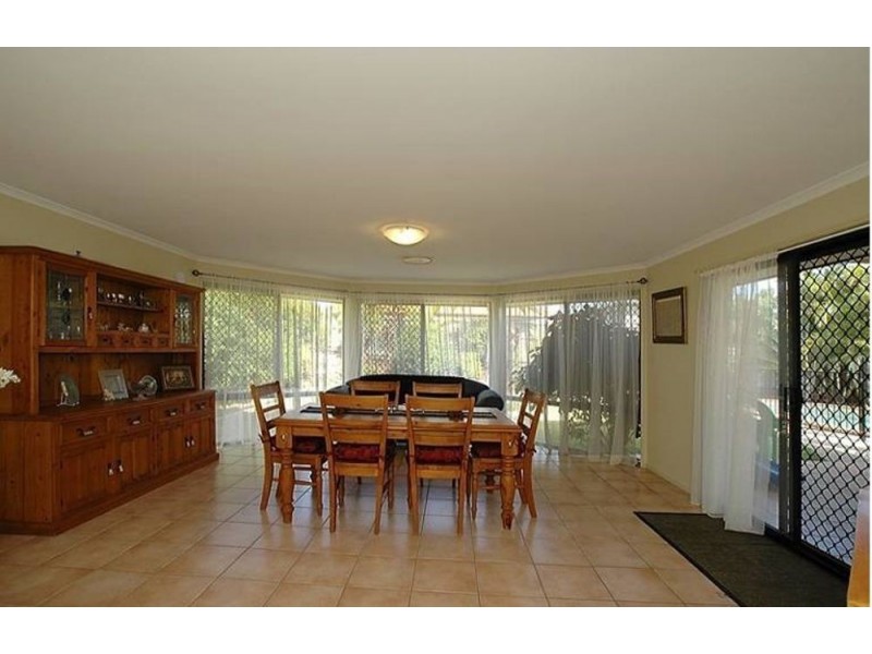 15 Chesterton Court, North Lakes QLD 4509