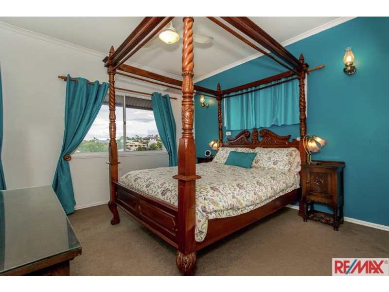 13 Glenross Place, Narangba QLD 4504