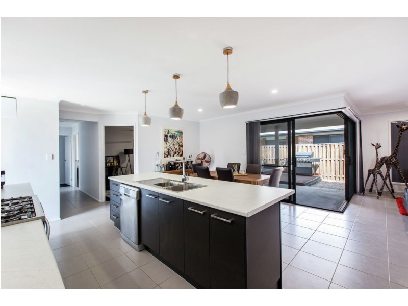 1 Grainger Circuit, Burpengary QLD 4505