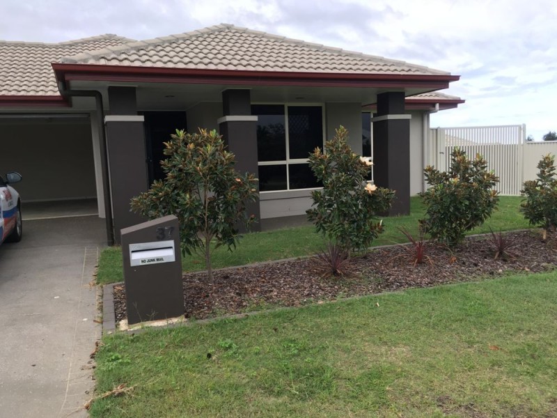37 Chrysler, North Lakes QLD 4509