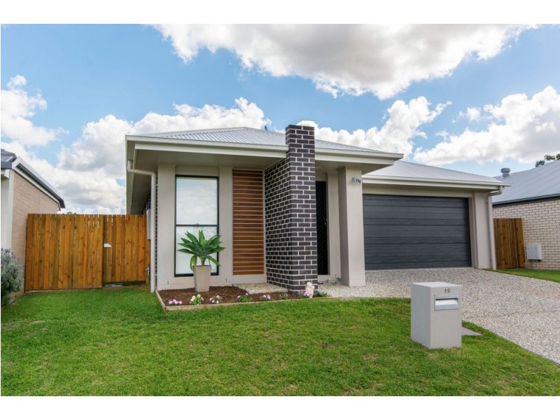 19 Grace Crescent, Narangba QLD 4504