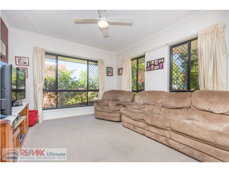 6 FARRINGTON DRIVE, Murrumba Downs QLD 4503