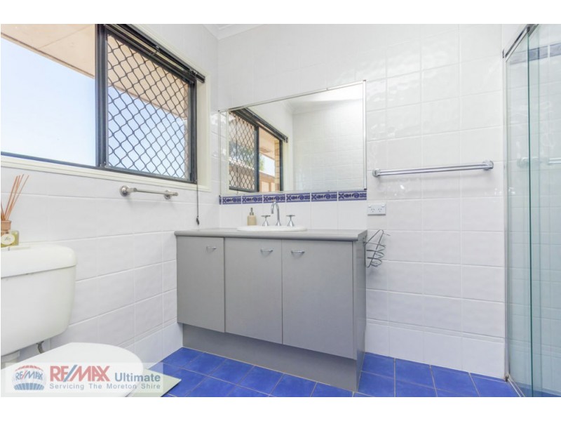 6 FARRINGTON DRIVE, Murrumba Downs QLD 4503