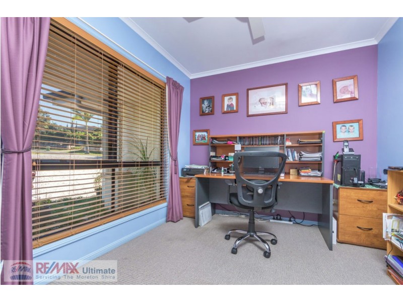 6 FARRINGTON DRIVE, Murrumba Downs QLD 4503