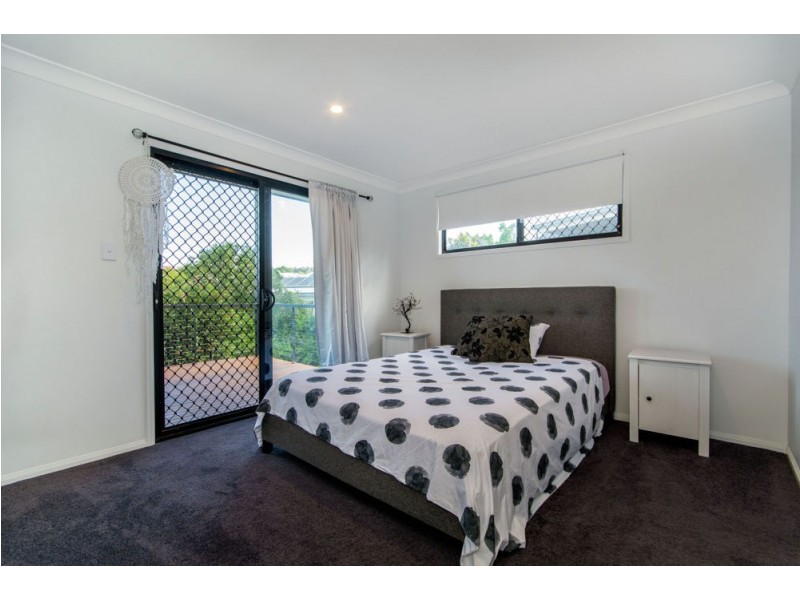 11 Glenross Place, Narangba QLD 4504