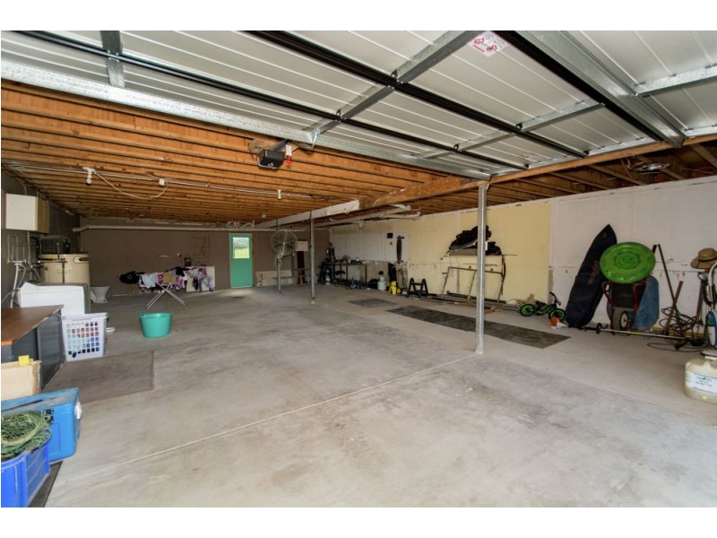 11 Glenross Place, Narangba QLD 4504