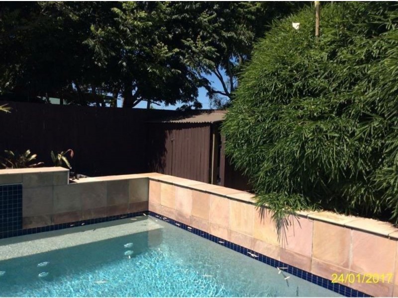30 Inverpine, Petrie QLD 4502