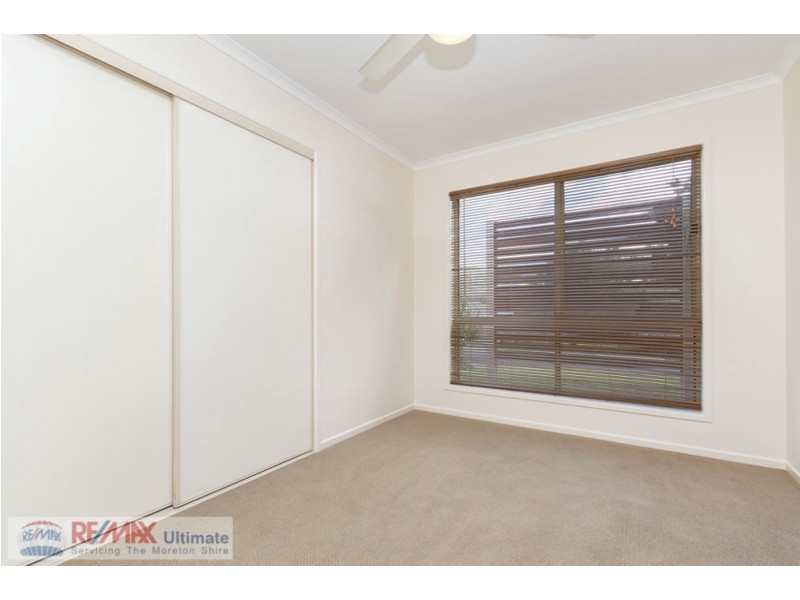 9 Paul Place, Glass House Mountains QLD 4518