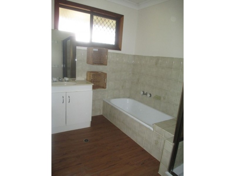 1130 Oakey Flat Road, Narangba QLD 4504