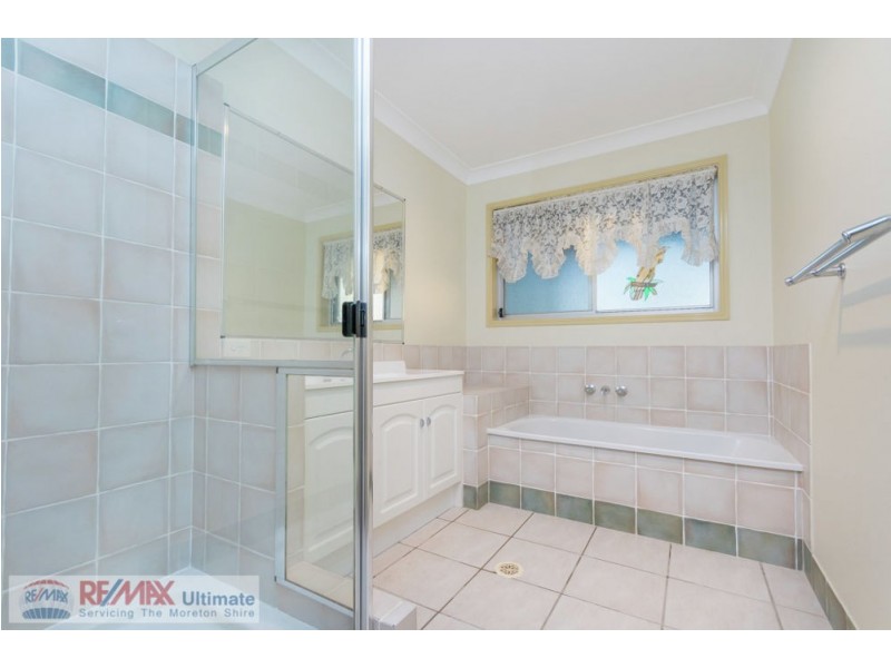 2 Warburton Street, Murrumba Downs QLD 4503