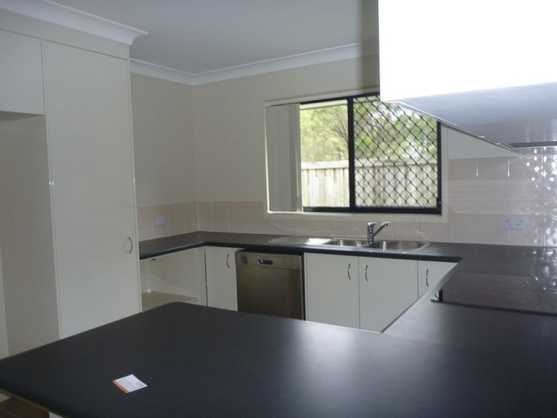 27 Aretha Lane, Narangba QLD 4504