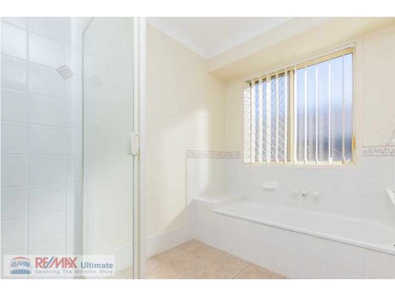 12 Sutherland Crescent, Morayfield QLD 4506