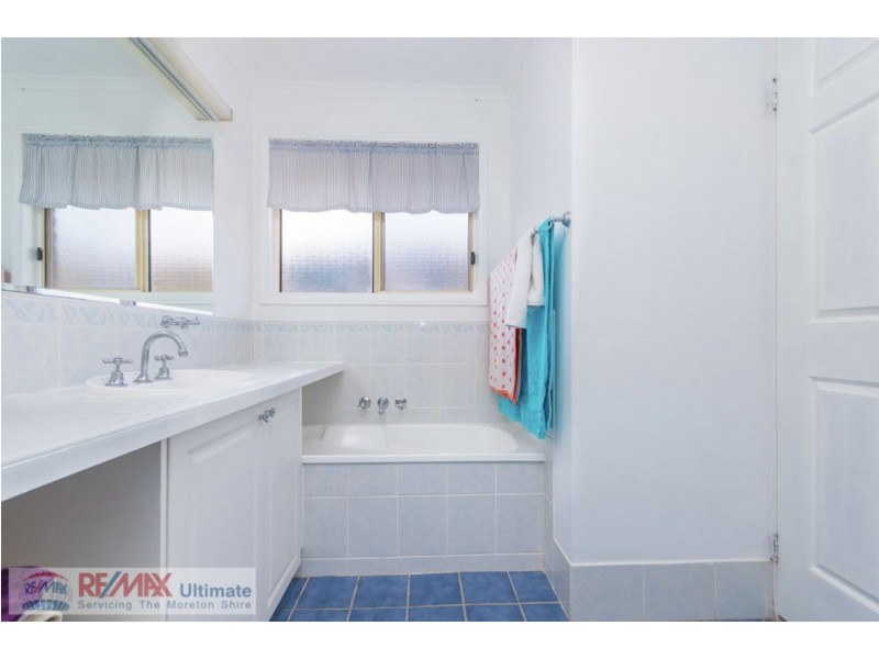 13 HILLDALE CRES, Morayfield QLD 4506