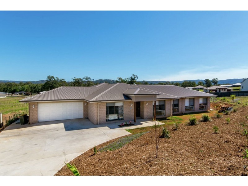 14 Walters Court, Wamuran QLD 4512