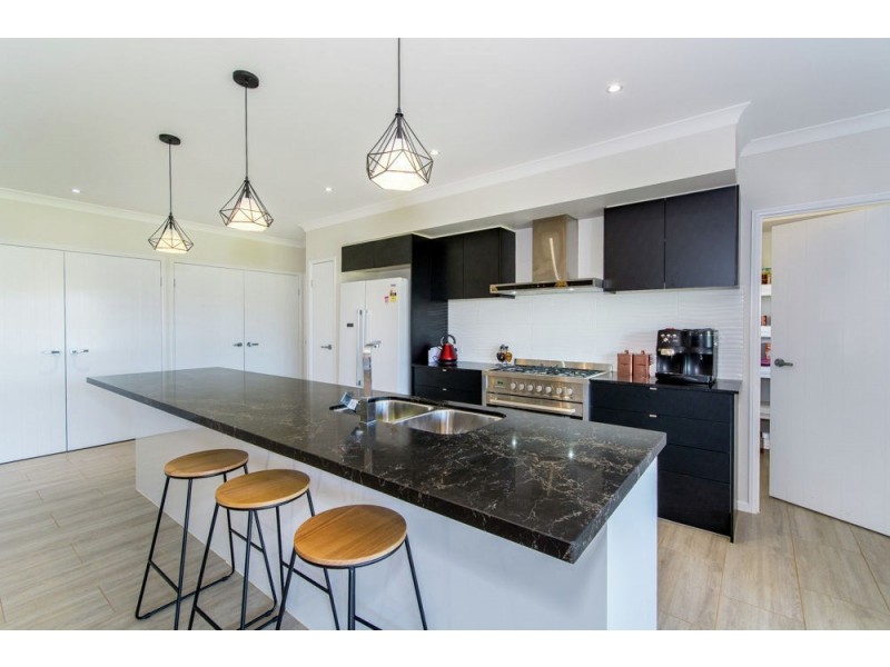 14 Walters Court, Wamuran QLD 4512
