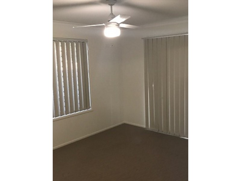 1/8 Third Ave, Bongaree QLD 4507