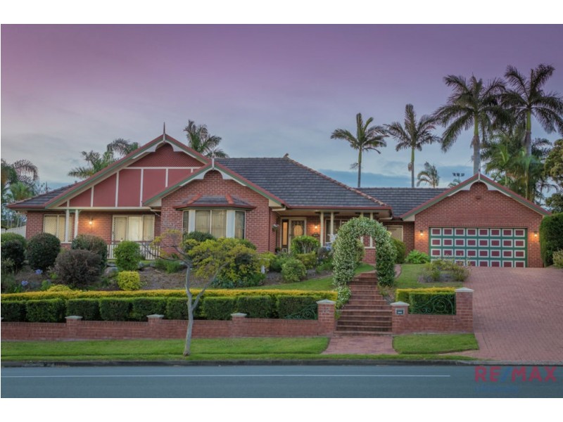 12 Castle Hill Drive, Murrumba Downs QLD 4503