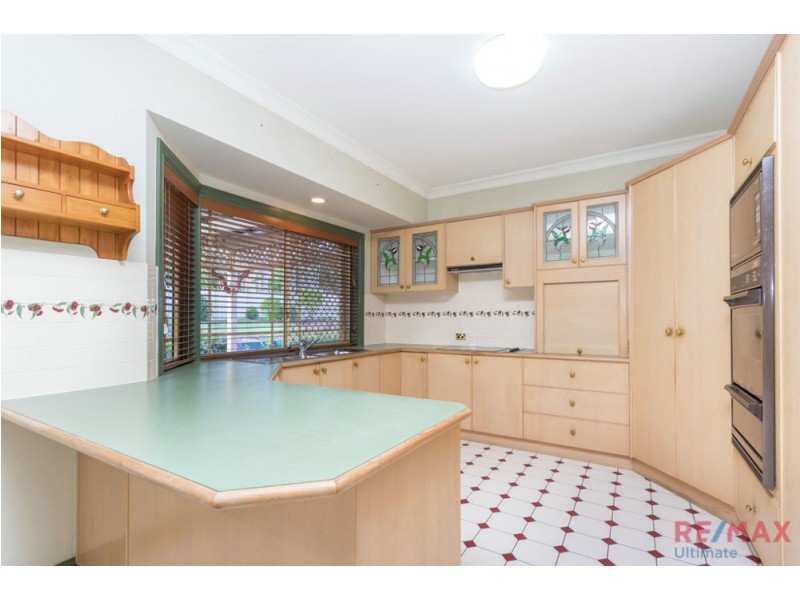 12 Castle Hill Drive, Murrumba Downs QLD 4503