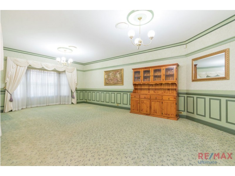 12 Castle Hill Drive, Murrumba Downs QLD 4503