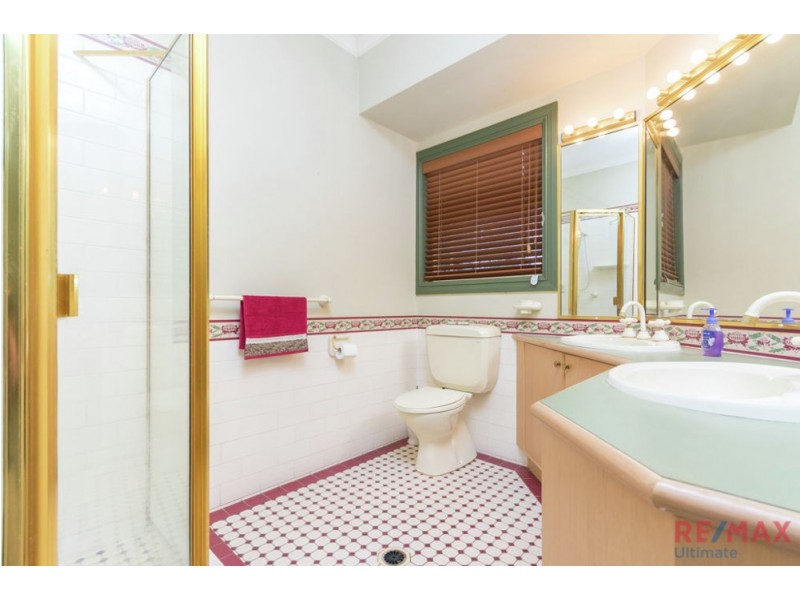 12 Castle Hill Drive, Murrumba Downs QLD 4503