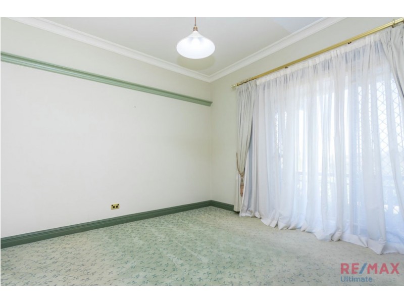 12 Castle Hill Drive, Murrumba Downs QLD 4503