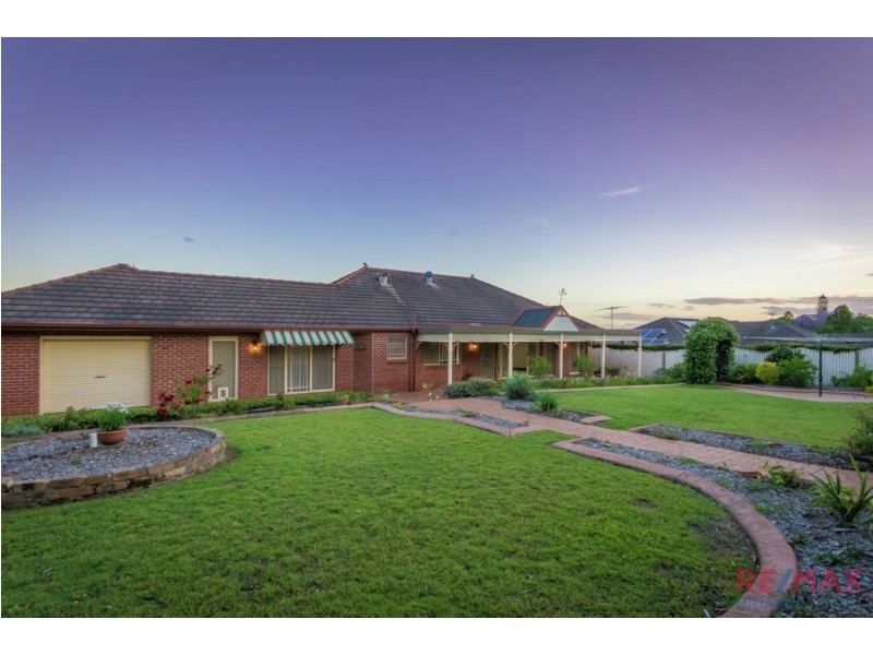 12 Castle Hill Drive, Murrumba Downs QLD 4503