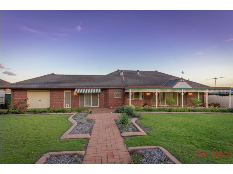 12 Castle Hill Drive, Murrumba Downs QLD 4503