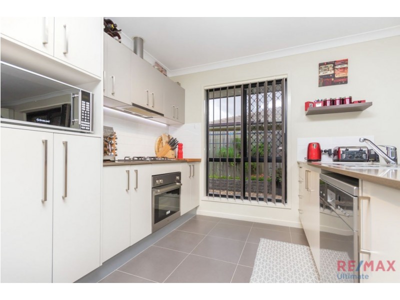 15 Kamala Street, Morayfield QLD 4506