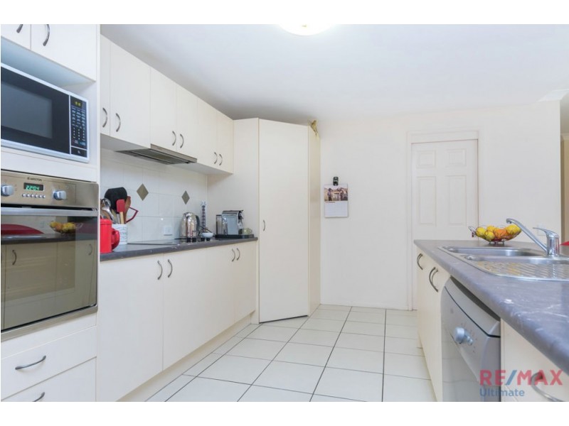 34 Whitfield Crescent, North Lakes QLD 4509