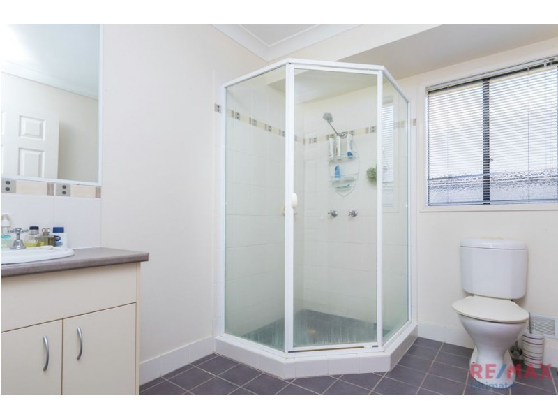 34 Whitfield Crescent, North Lakes QLD 4509
