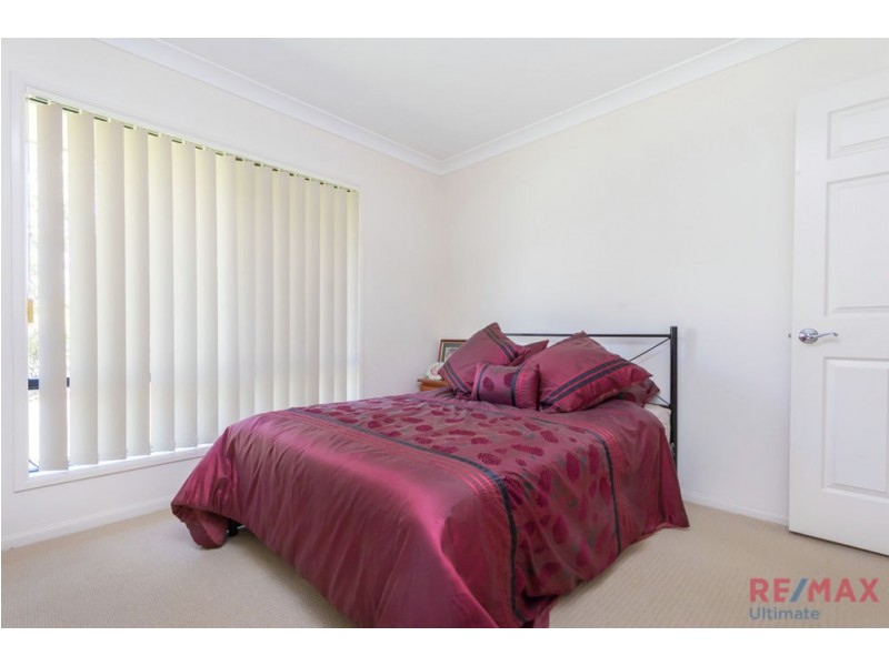 34 Whitfield Crescent, North Lakes QLD 4509
