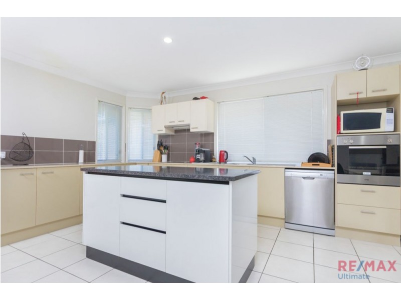 8 Robusta Court, Banksia Beach QLD 4507
