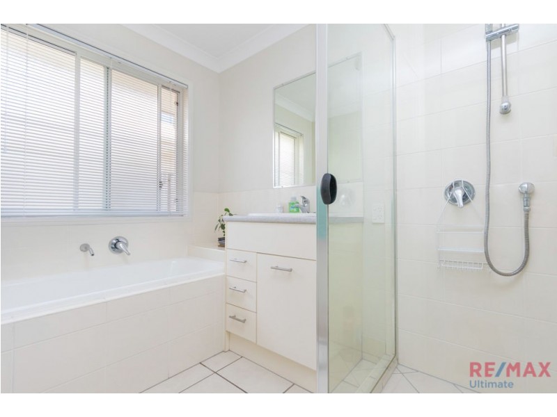 8 Robusta Court, Banksia Beach QLD 4507