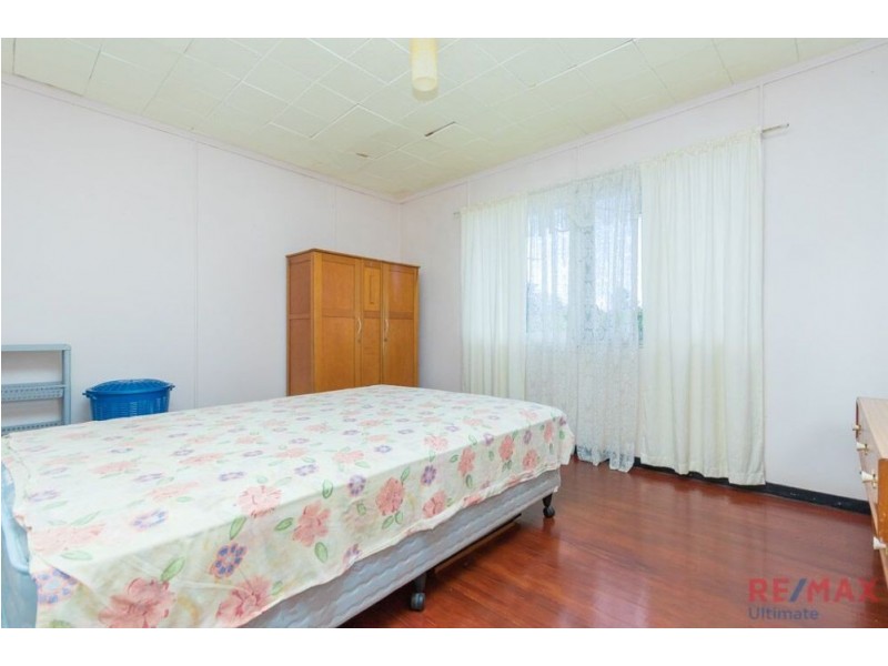 51 Young Street, Petrie QLD 4502