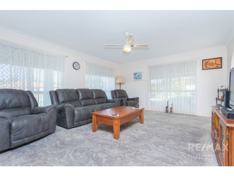 15 Hanover Court, Morayfield QLD 4506