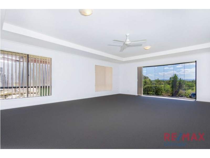 17 Whittome Esplanade, Murrumba Downs QLD 4503
