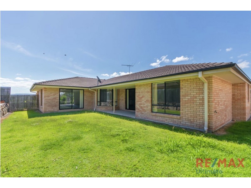 17 Whittome Esplanade, Murrumba Downs QLD 4503