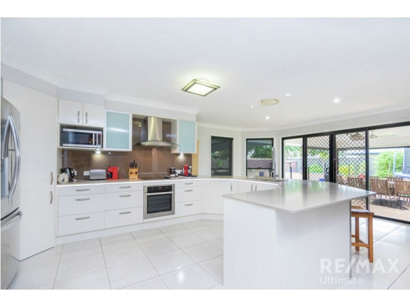 30 Inverpine Court, Petrie QLD 4502