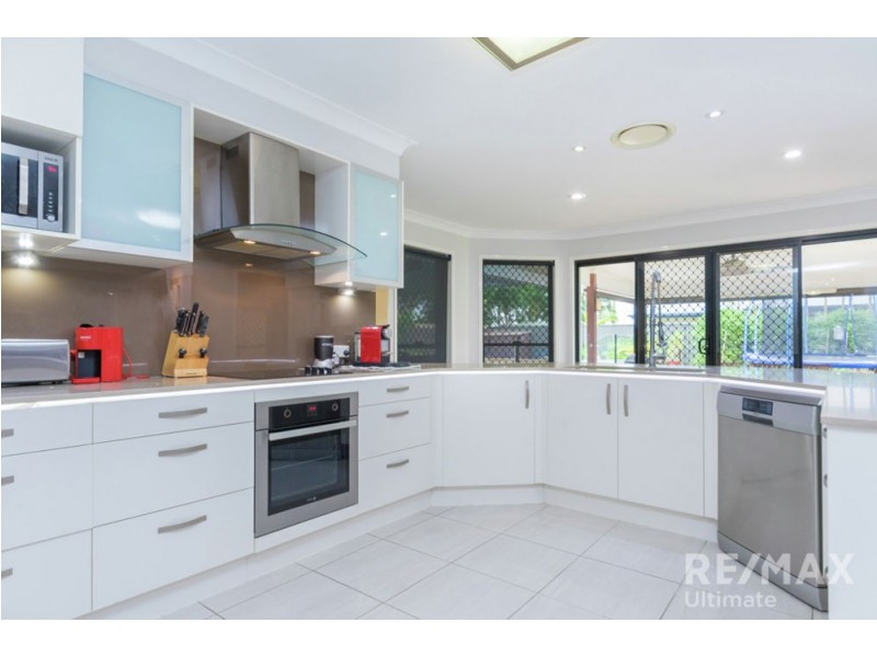 30 Inverpine Court, Petrie QLD 4502