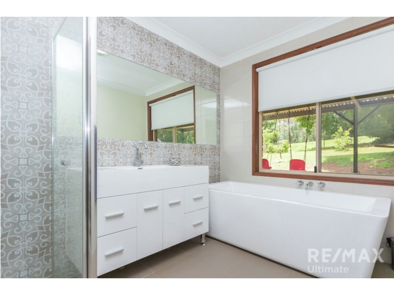 85 Waterside Drive, Wamuran QLD 4512