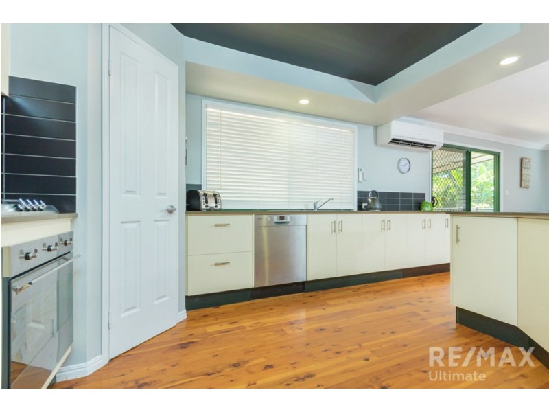 6 Midson Street, Petrie QLD 4502