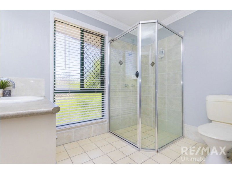 6 Midson Street, Petrie QLD 4502