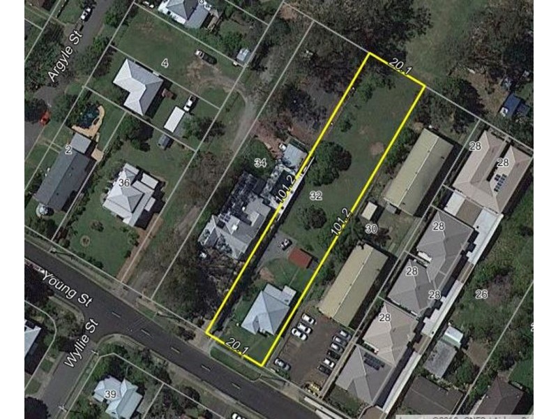 32 Young Street, Petrie QLD 4502