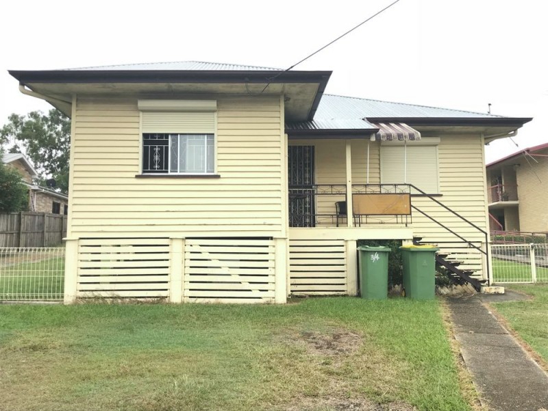 32 Young Street, Petrie QLD 4502