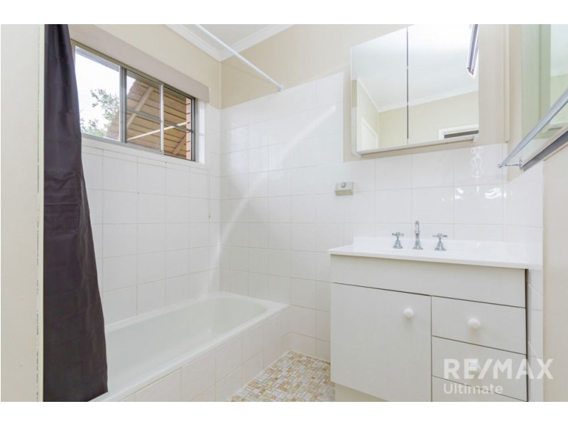 7 Crown Street, Caboolture QLD 4510